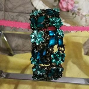 VINTAGE Turquoise Floral Beaded Cuff
